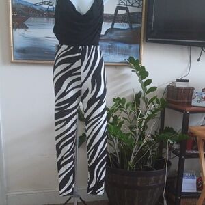 Pajamas/leggings Zebra Print 12.5 Waist 24.5 Inseam New